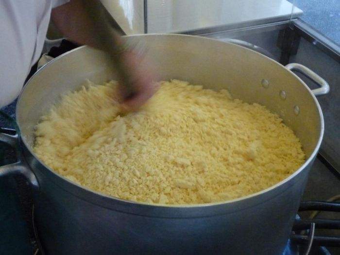 Un service traiteur spécialiste de l’aligot et des truffades à Saint-Amans-des-Cots