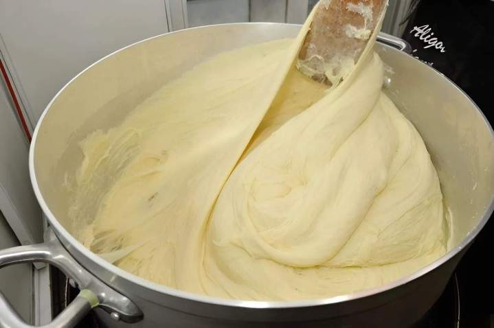 Service traiteur spécialiste de l’aligot Saint-Amans-des-Cots